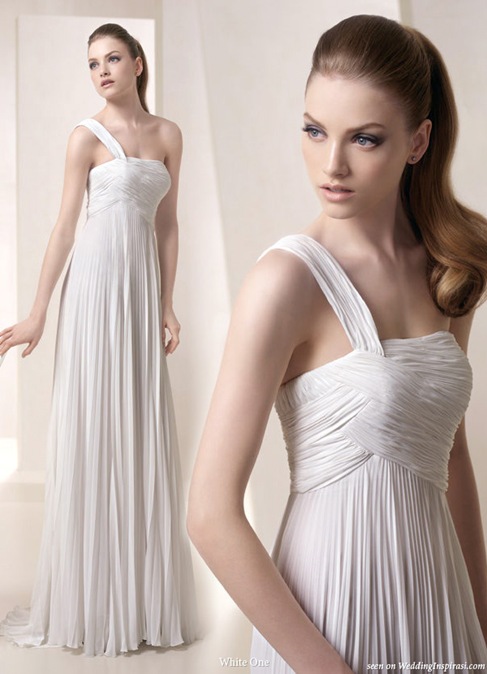 sheath_pleat_wedding_dress