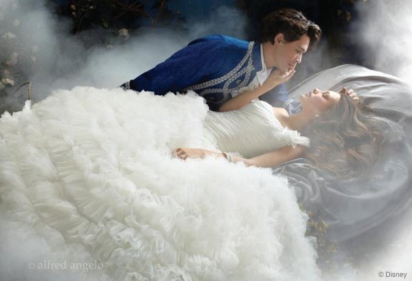 wedding-dresses-Bridal-Bouquets-ideas-rings-happy-love-romantic-09