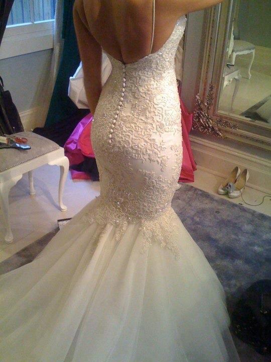 wedding-dresses-Bridal-Bouquets-ideas-rings-happy-love-romantic-15