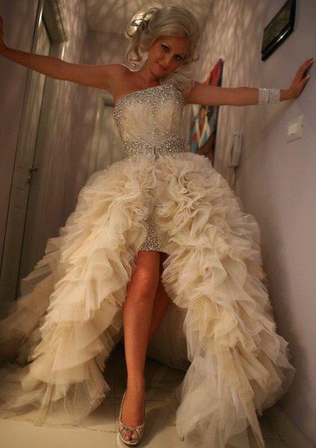wedding-dresses-Bridal-Bouquets-ideas-rings-happy-love-romantic-20