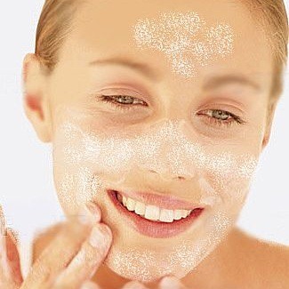 Exfoliating-facial-scrub-receta-bukurie